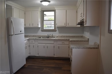 205 Mcfadden St, Saint Clairsville, OH 43950 - photo 2