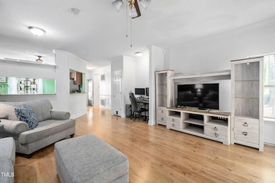 6001 Winterpointe, unit 102