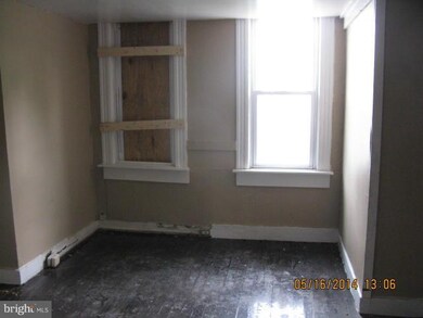 717 N Curley St, Baltimore, MD 21205 - photo 4