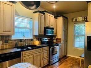 82 Harbour Town St, Abilene, TX 79606 - photo 3