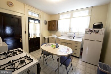 4502 Ridge Ave, Halethorpe, MD 21227 - photo 6