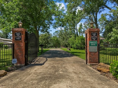 A grand, prestigious entryway welcomes you to your