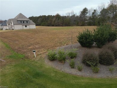 1000 Old Hickory Ct, Greensboro, NC 27455 - photo 6