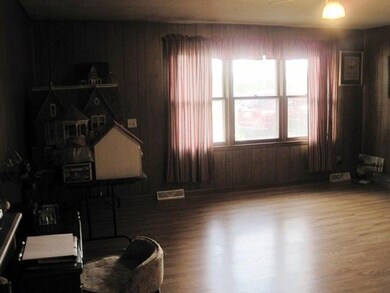 6 2nd Living Area (1)