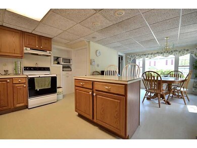 31 Hutchinson St, South Portland, ME 04106 - photo 2