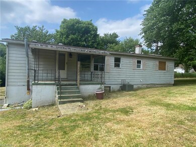 1001 Crawford Rd, Wellsville, OH 43968 - photo 2