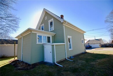 3 Vose St, Westerly, RI 02891 - photo 4