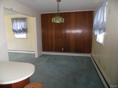 1011 N 14th St, Allentown, PA 18102 - photo 4