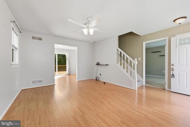 32 Thomas Jefferson Blvd, Newark, DE 19702 - photo 4