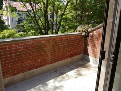 328 Pemberwick Rd unit 7, Greenwich, CT 06831 - photo 3