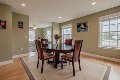 18 Cloverleaf Ln, Scarborough, ME 04074 - photo 4