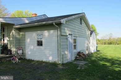 2645 Crenshaw Rd, Marshall, VA 20115 - photo 2