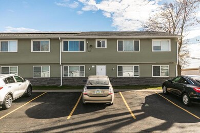 3751 12th Ave SW, Cedar Rapids, IA 52404 - photo 3