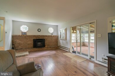 1643 Leon Dr, Hatfield, PA 19440 - photo 5