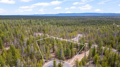16-web-or-mls-10 - Lot line