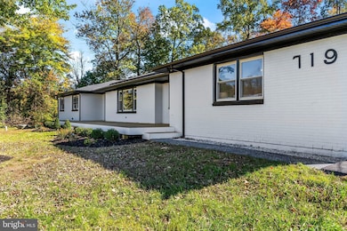 719 Manning Rd E, Accokeek, MD 20607 - photo 6