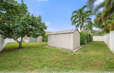 10067 Yeoman Ln, Royal Palm Beach, FL 33411 - photo 6