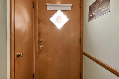 3318 entry way