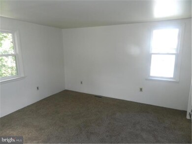 46 S Bridgeboro St unit C, Delran, NJ 08075 - photo 2