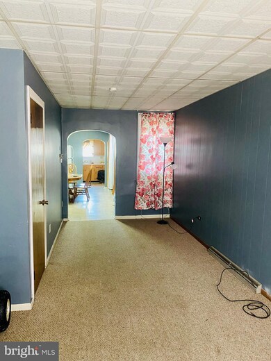 1227 Moss St, Reading, PA 19604 - photo 3