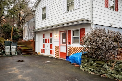 19 South St unit a, Easthampton, MA 01027 - photo 2