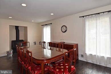 2314 Saint Bedes Ct, Reston, VA 20191 - photo 7