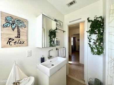 710 Flamingo Dr unit B, Ormond Beach, FL 32176 - photo 6