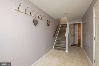 2226 Mckinley Ave, Reading, PA 19609 - photo 3