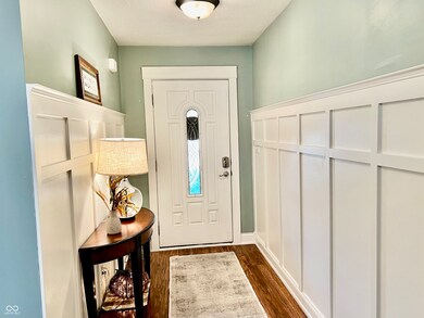 6069 Prairie Stream Way, Columbus, IN 47203 - photo 5