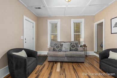 918 Lafayette Ave NE, Grand Rapids, MI 49503 - photo 4