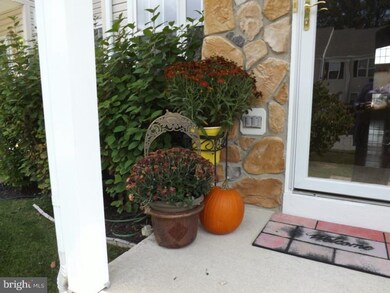 129 Rittenhouse Dr, Woodbury, NJ 08096 - photo 3