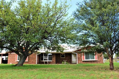 160 Meadow Brook Ct, Springtown, TX 76082 - photo 3