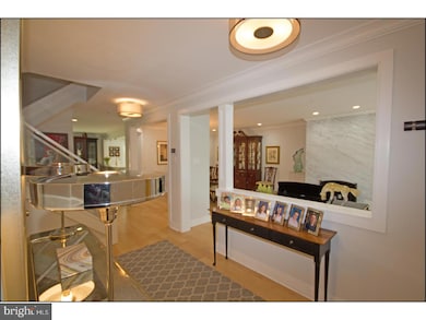 20 Sugar Knoll Dr unit 20, Devon, PA 19333 - photo 2