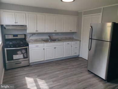 3316 Kessler Ct, Halethorpe, MD 21227 - photo 3