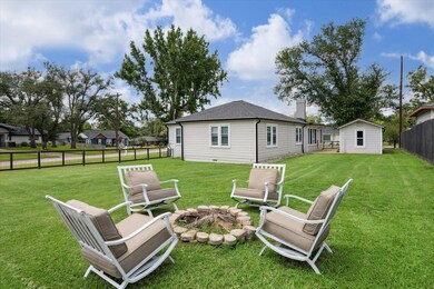 711 S Tesch St, Bellville, TX 77418 - photo 7