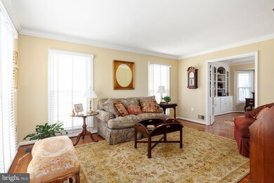 6866 Compton Heights Cir, Clifton, VA 20124 - photo 5