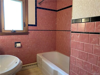 601 Williams St, North Tonawanda, NY 14120 - photo 4