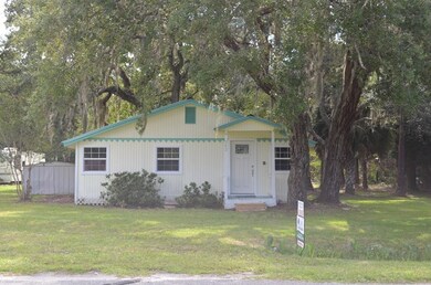 202 2nd St NW, Steinhatchee, FL 32359 - photo 3