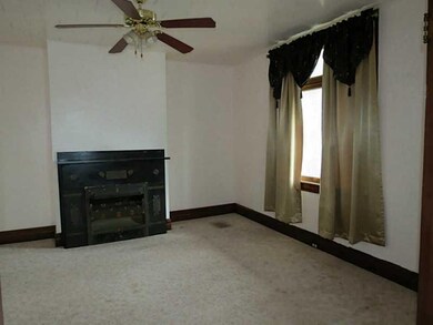 Living Room. FRESHLY PAINTED LIVING ROOM WITH DECR