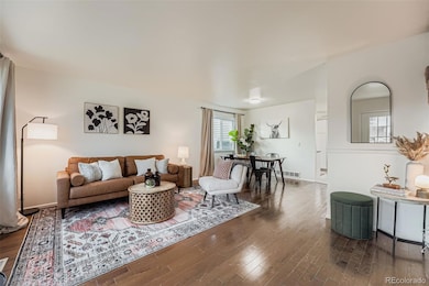 18869 E Carmel Cir, Aurora, CO 80011 - photo 4