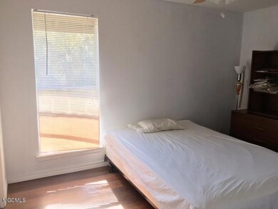 210 Lanai bedroom
