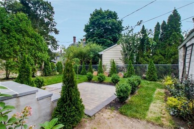 3 Fir St unit 2, Newport, RI 02840 - photo 5