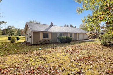 02-33649 Washington Street-WindowStill-P