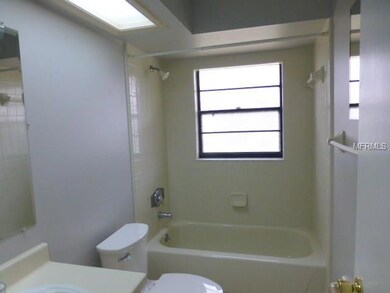 718 N Sinclair Ave, Tavares, FL 32778 - photo 6