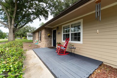 Ext Front Porch