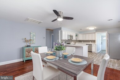 1416 Wilson Point Rd, Middle River, MD 21220 - photo 5