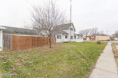 1001 Schultz St, Defiance, OH 43512 - photo 4