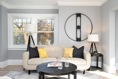 2828 Dakota Avenue South MLS-9.jpg