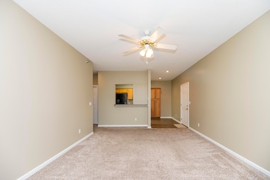 3800 Saddlebrook Place unit 408, Columbia, MO 65202 - photo 4