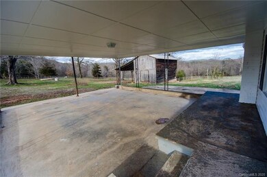 31 Tobacco Rd, Statesville, NC 28625 - photo 4